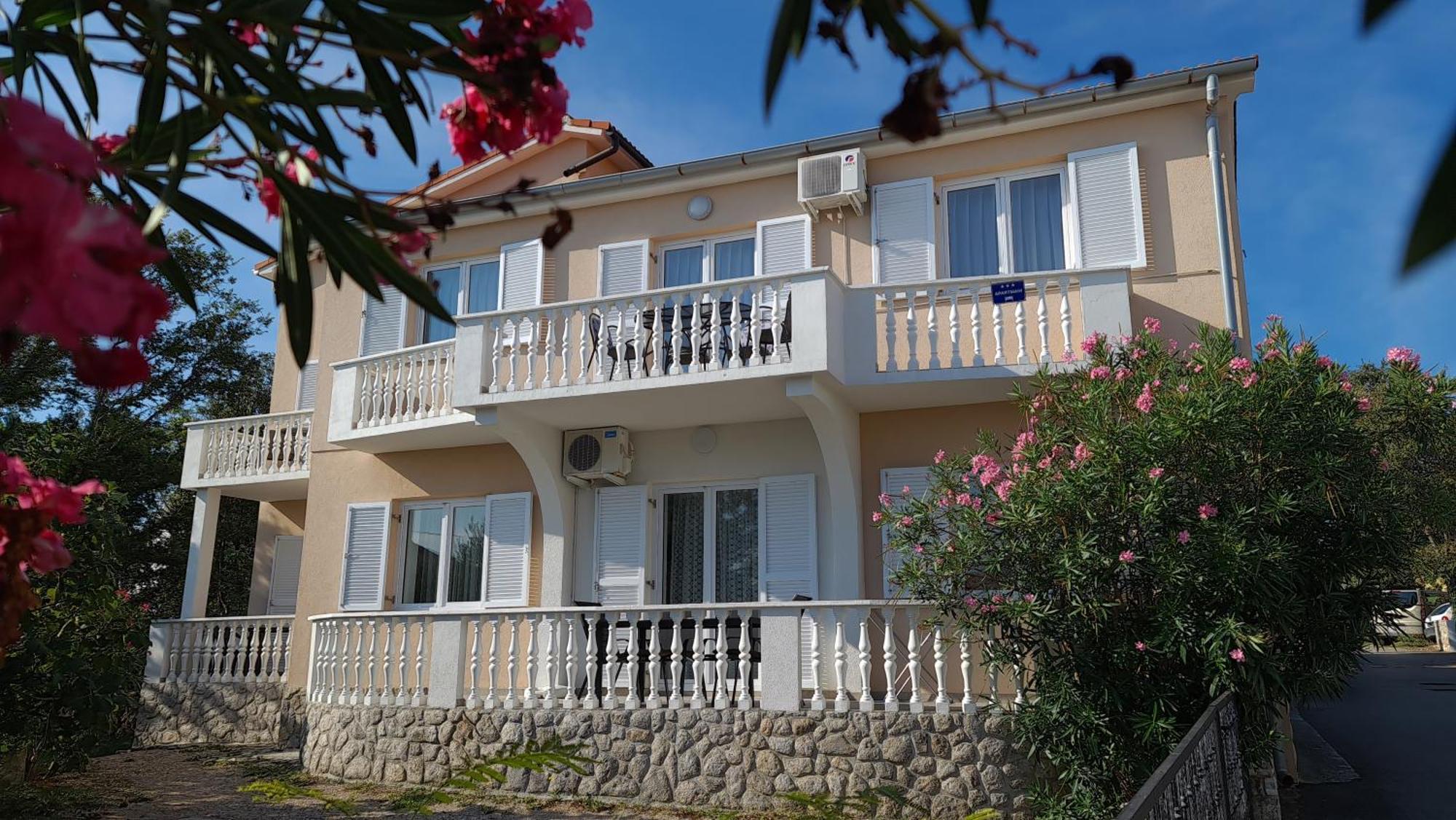 Apartments Mihalic Šilo Exterior foto